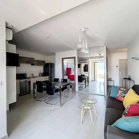 T2 Avec Vue Panoramique Sur La Et La Citadelle Calvi (Corsica)