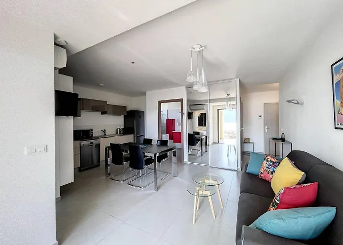 T2 Avec Vue Panoramique Sur La Et La Citadelle קאלבי